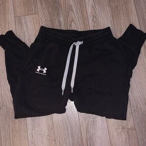 women’s under armour sweatpants
